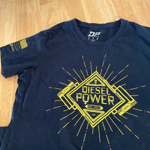 Diesel Brothers womens t-shirt size large, fits like a medium - Picture 1 of 2